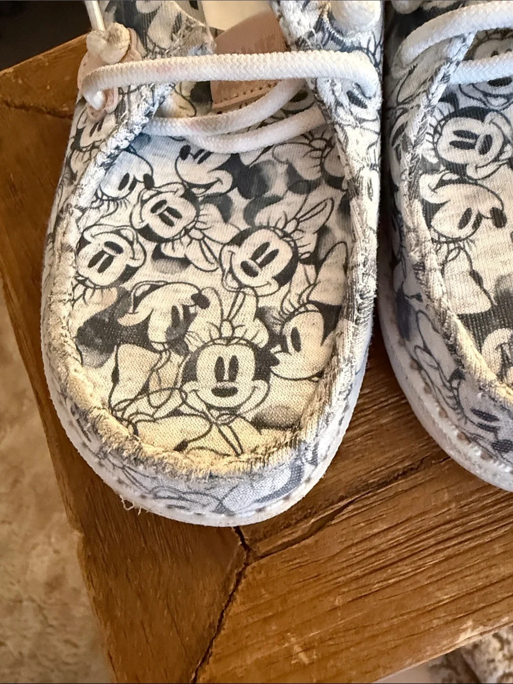 Disney Hey Dudes Gray and White Minnie Mouse for Kids